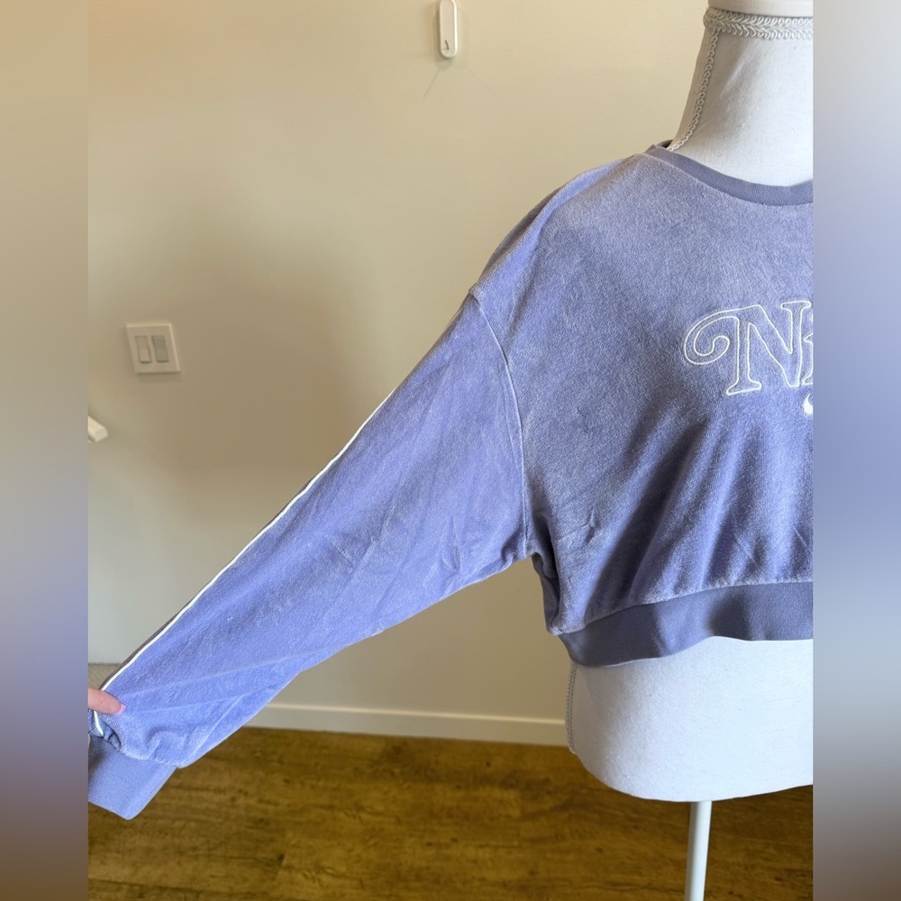 Nike Lavender Cropped Terry Crewneck Size Small Athleisure Comfy Trendy - Picture 3 of 8